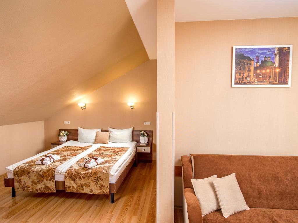 Hotel&Spa Pysanka: Relaxation Oasis with Saunas and Jacuzzi Lviv Exterior photo